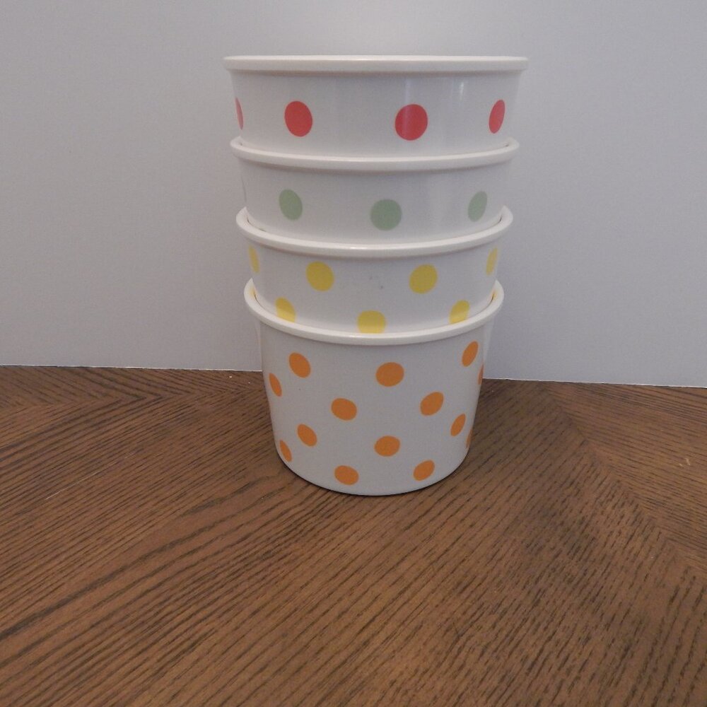 Crate & Barrel Vintage 4-Pc Melamine Ice Cream Bowls Nesting Polka Dot LN